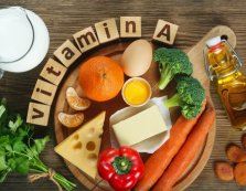 Nếu tóc rụng hoài không hết, hãy kiểm tra xem bạn đã bổ sung đủ 5 loại vitamin này chưa